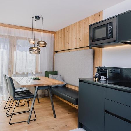 Alpinlounge Raetia Appartements 이스크글 외부 사진