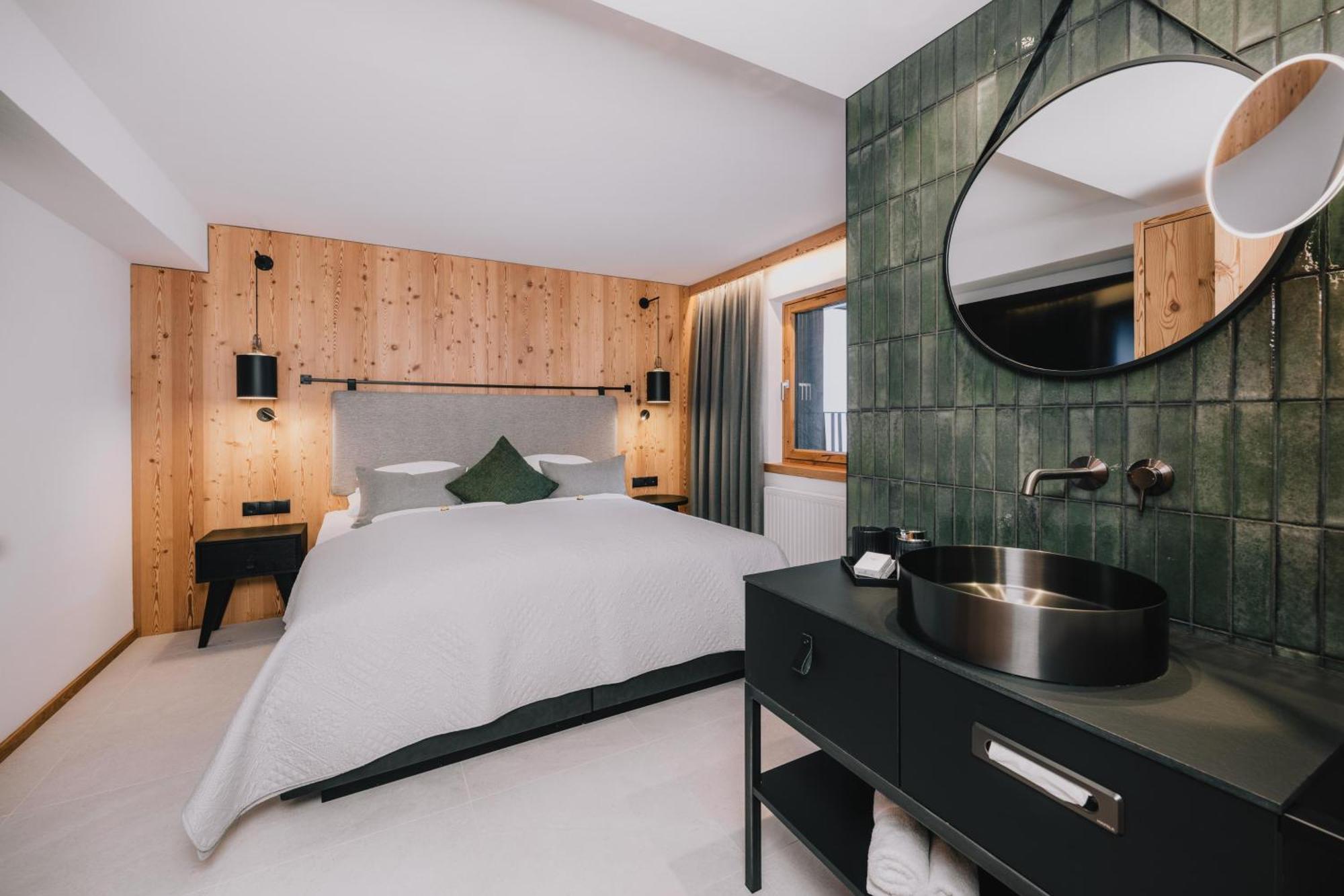 Alpinlounge Raetia Appartements 이스크글 외부 사진