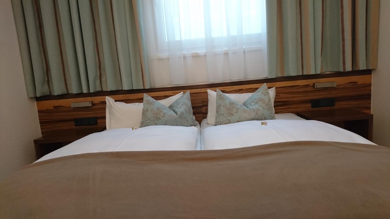 Alpinlounge Raetia Appartements 이스크글 외부 사진