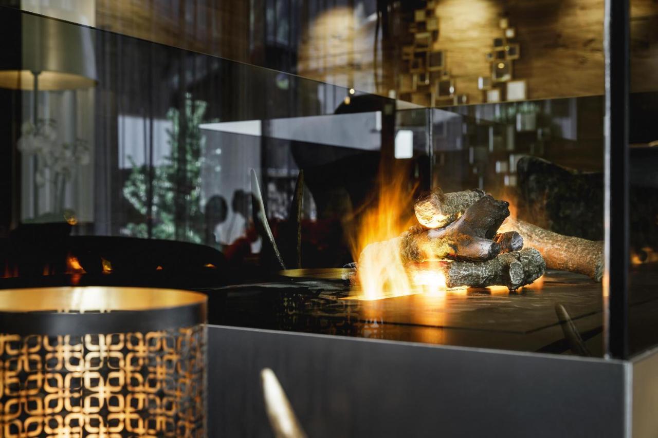 Alpinlounge Raetia Appartements 이스크글 외부 사진
