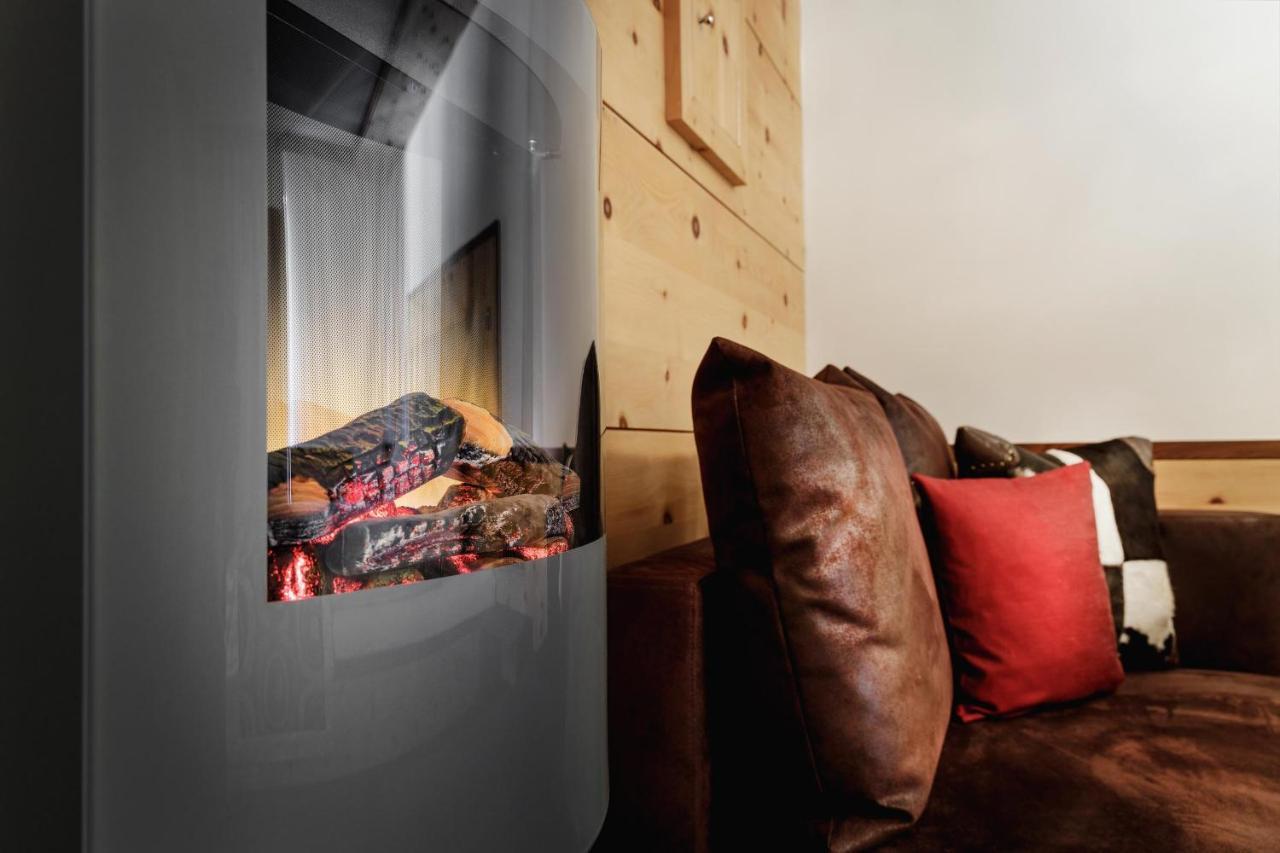 Alpinlounge Raetia Appartements 이스크글 외부 사진