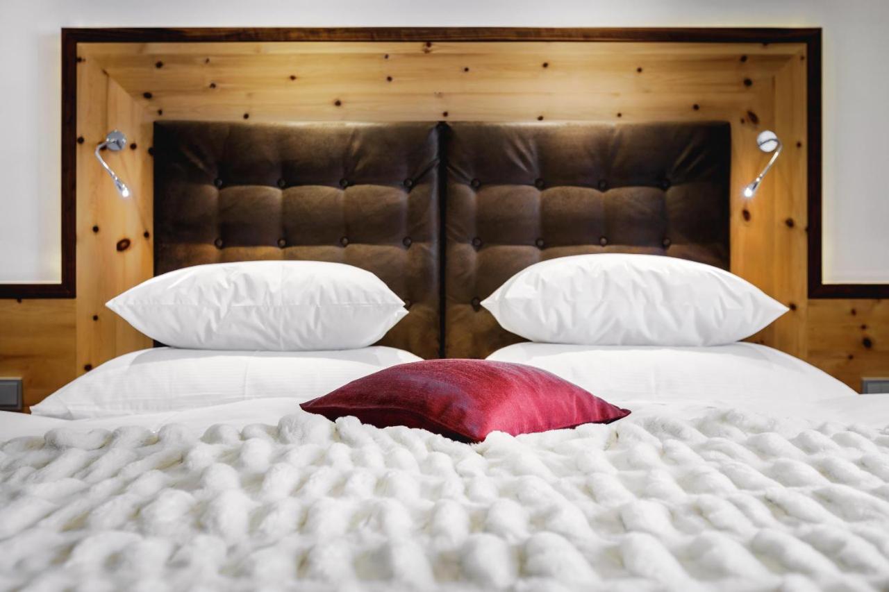 Alpinlounge Raetia Appartements 이스크글 외부 사진