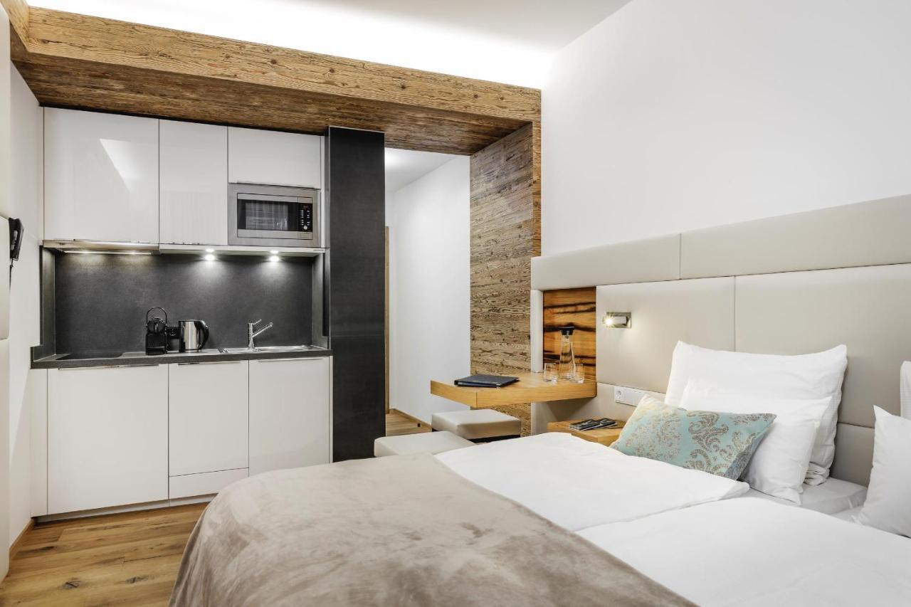 Alpinlounge Raetia Appartements 이스크글 외부 사진